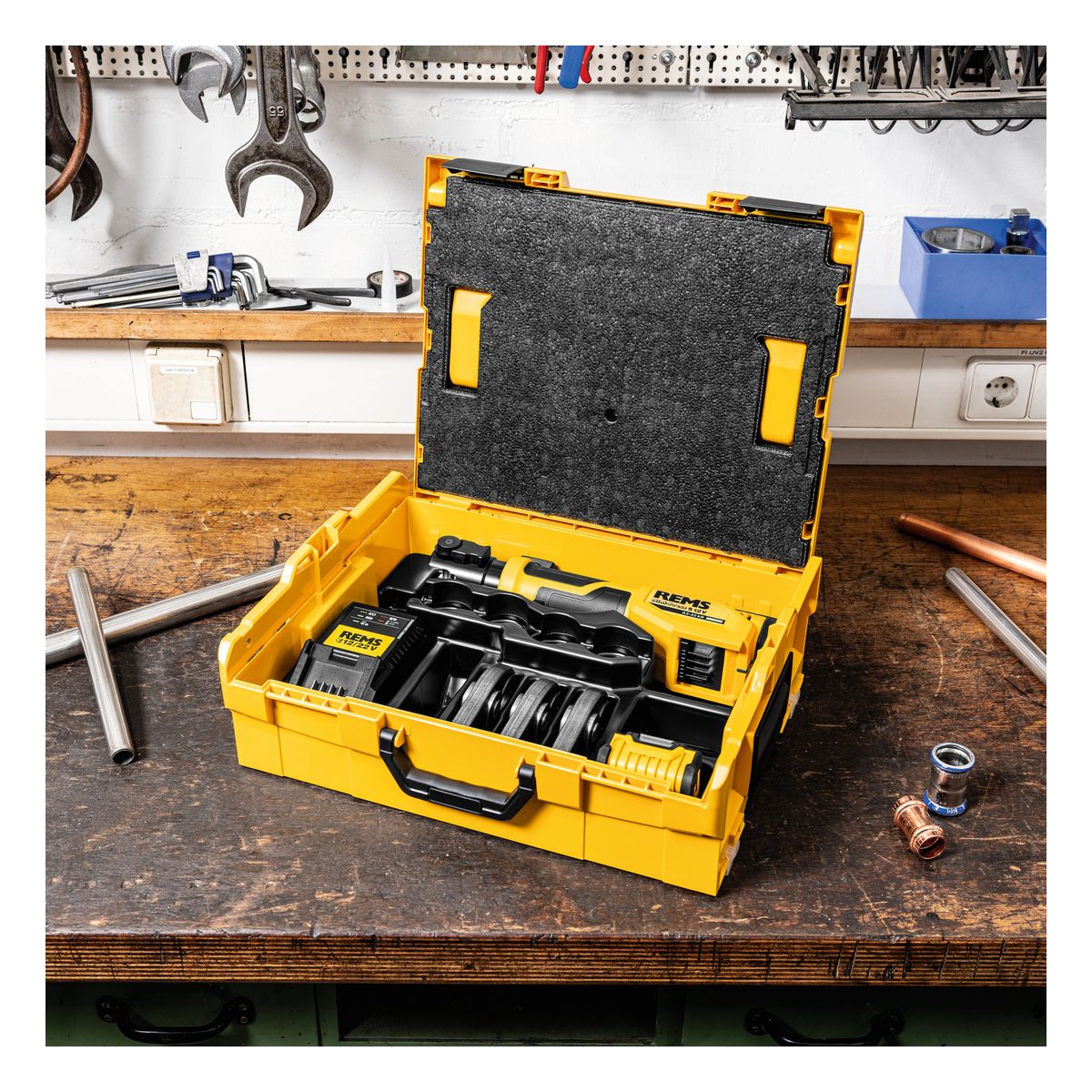 REMS 401023 Mini-Press S 12v A2-22kN Basic-Pack (1x4Ah)